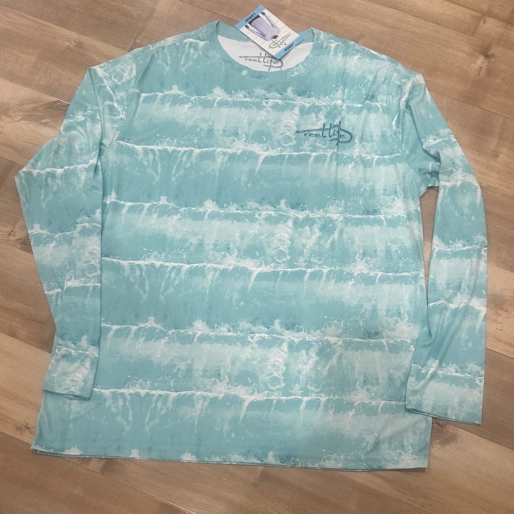 Realtree Aqua Wave Pattern Shirt